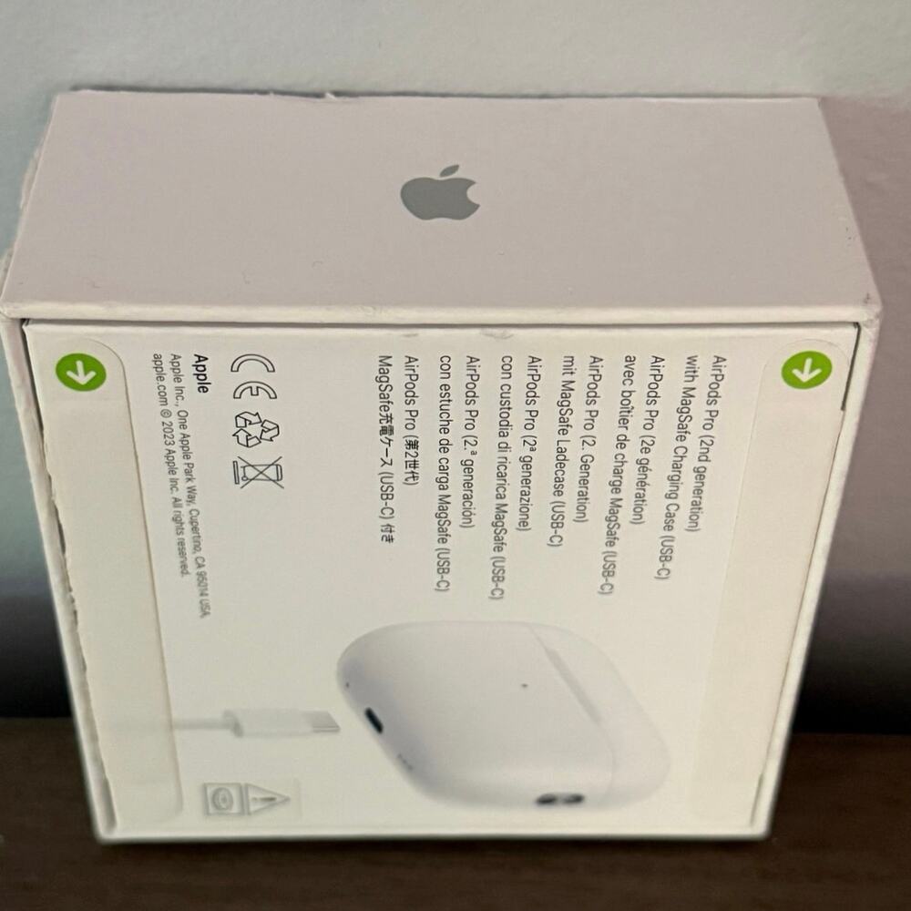 Apple AirPods PRO 2nd Gen MTJV3LL/A USB‑C MagSafe Case New Unopened GENUINE - Picture 5 of 16
